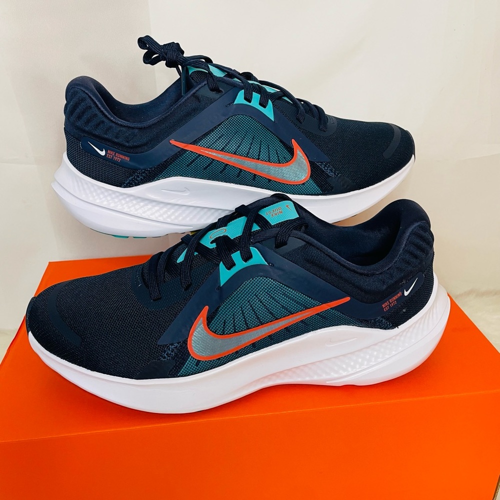 New in box Nike Quest 5 Women’s Running shoes Blue, White Jade Athletic Shoes